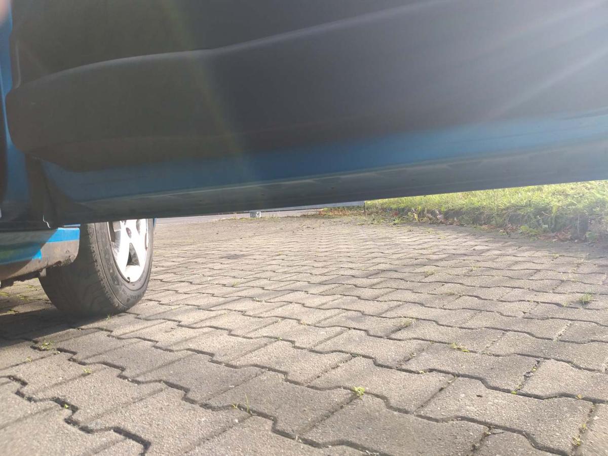 Peugeot 207 original Tür vorn rechts KMU Blaumetallic 3-Türer Bj.2008